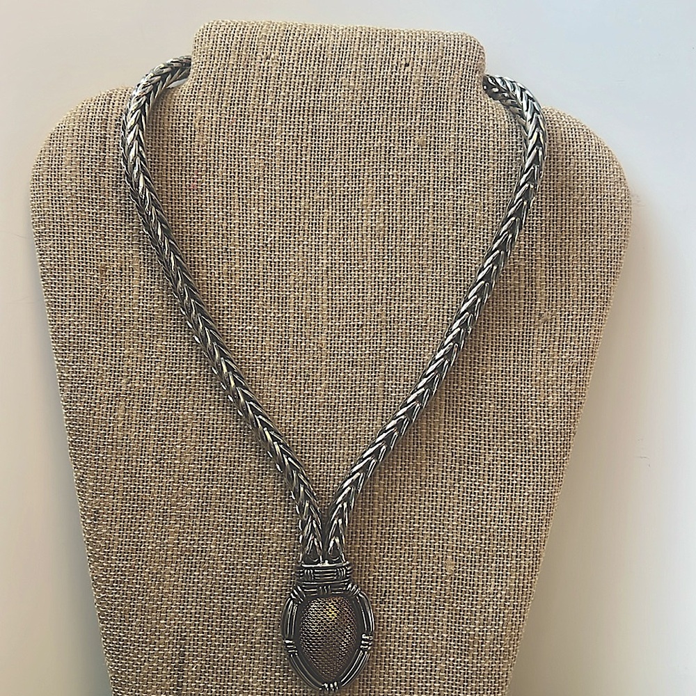 Elegant Silver Women's Necklace